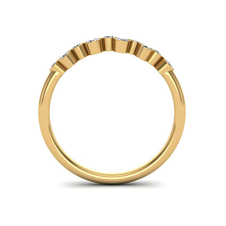 Sui Generis Diamond 18ct Yellow Gold Ring Through Finger View