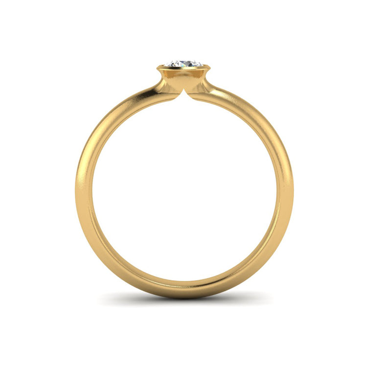 bezel set diamond ring yellow Gold through finger view